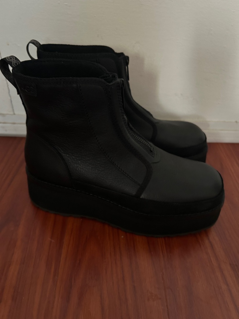UGG Women's Black Front-Zip Platform Moto Boots - Picture 8 of 8